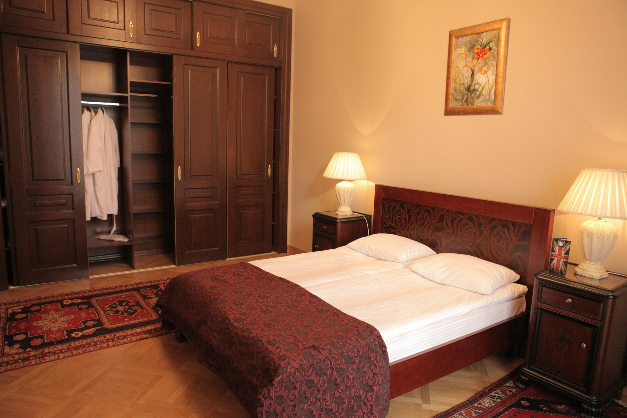 British Club Lviv Hotell Eksteriør bilde