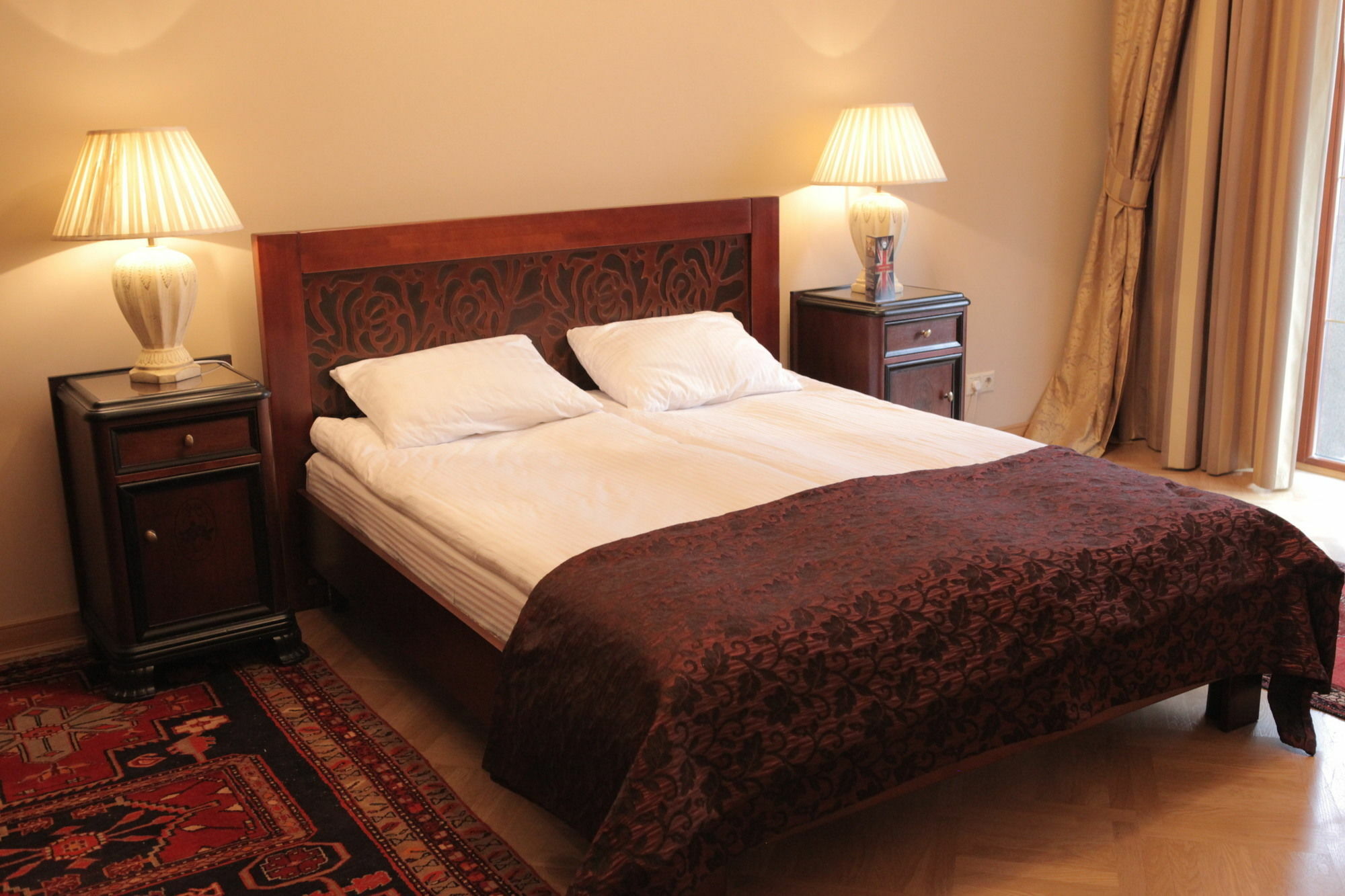 British Club Lviv Hotell Eksteriør bilde