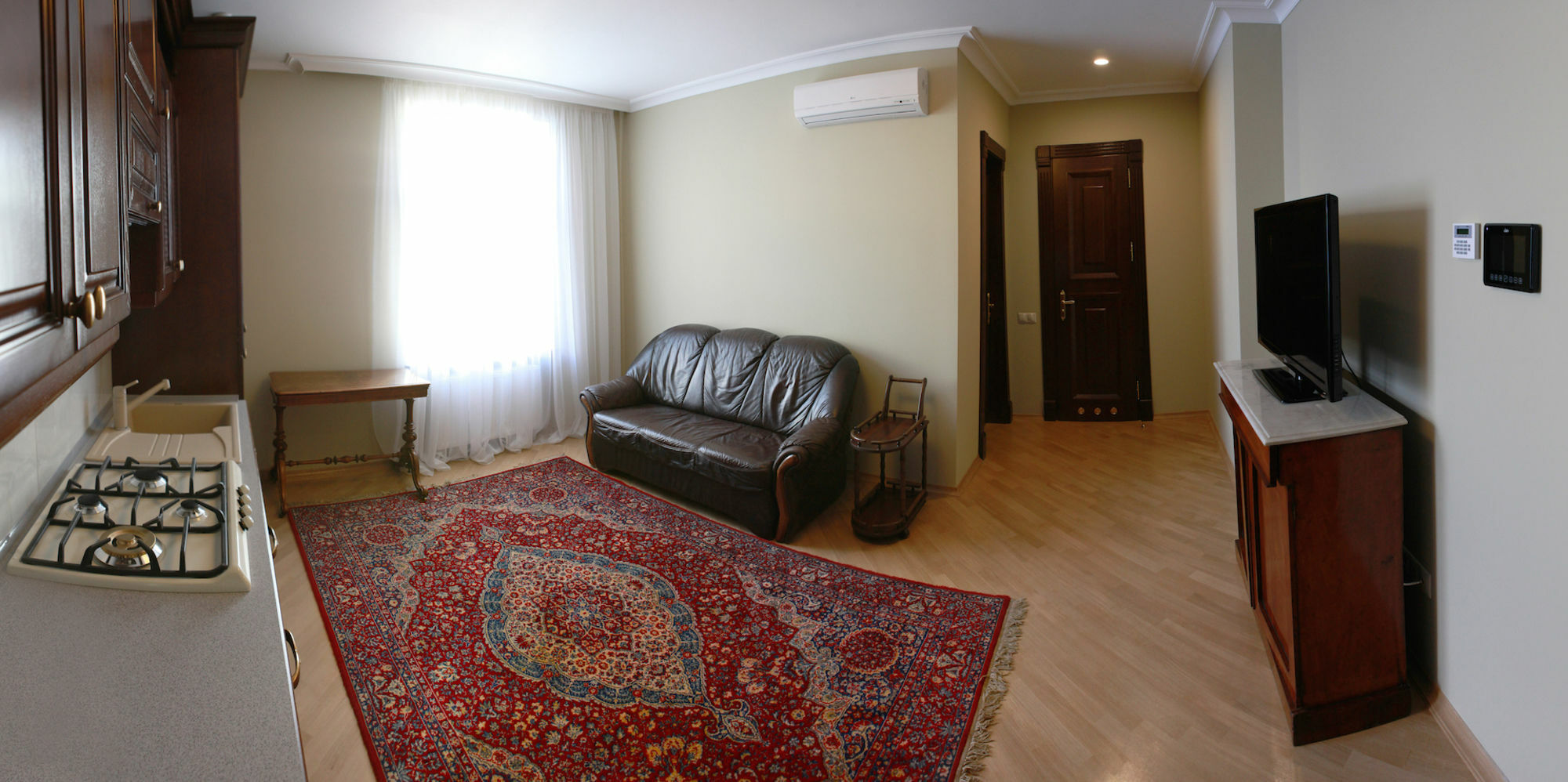 British Club Lviv Hotell Eksteriør bilde